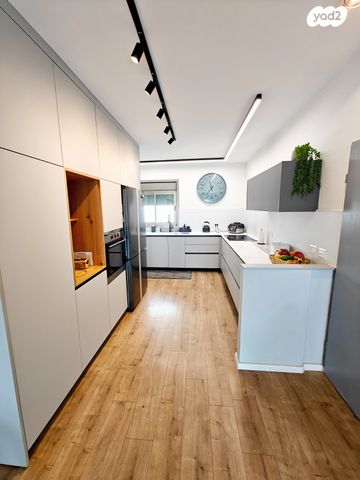 דירה, גולדה מאיר, קרית אילון, חולון