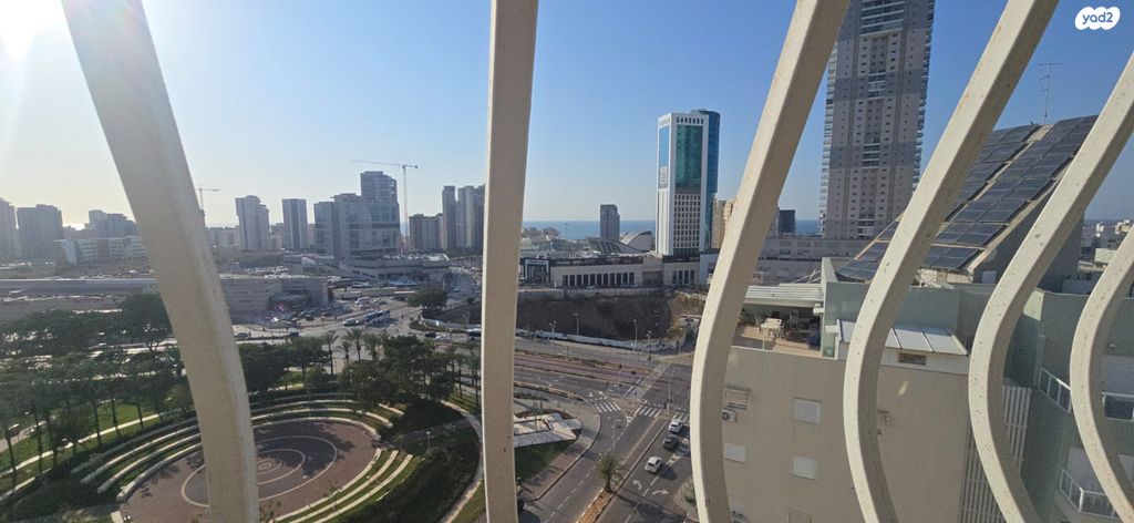 רובע הקריה, הסיטי