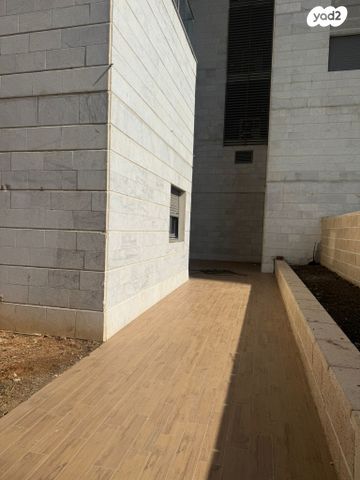 דירת גן, שדרות גת, הפרחים, קרית גת