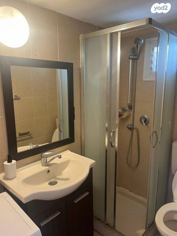 דירה, חנה סנש, מוצקין הותיקה, קרית מוצקין