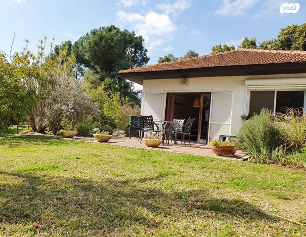 בית פרטי/ קוטג', סביון