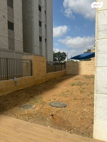 דירת גן, שדרות גת, הפרחים, קרית גת