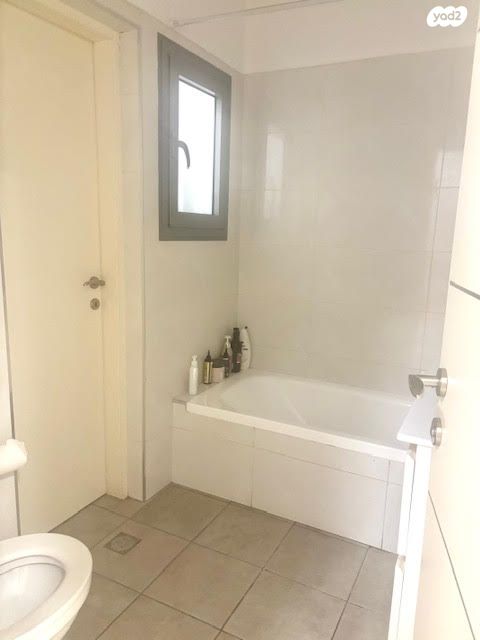 דירה, אריה בראון, הדר המושבות החדשה / אם המושבות החדשה, פתח תקווה