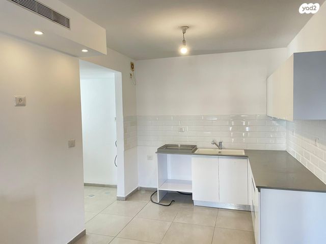 דירה, טורקיז 33, אבני חן, חריש