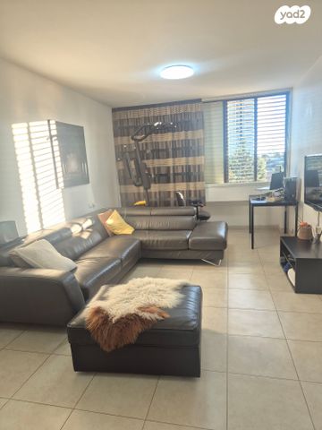 דירה, גרשון ש"ץ, נוף הטיילת, נתניה