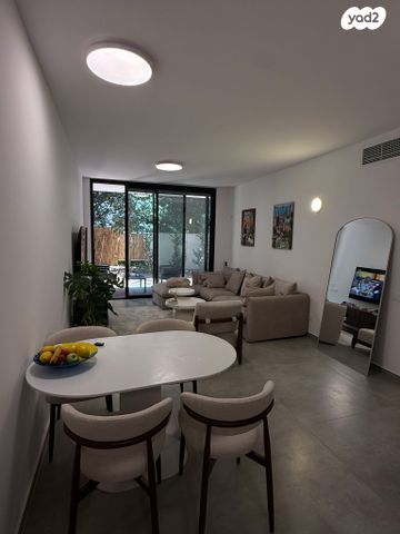 דירת גן, תל אביב יפו