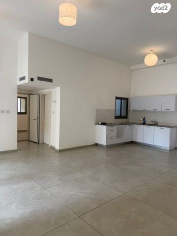 דירת גן, שדרות גת, הפרחים, קרית גת