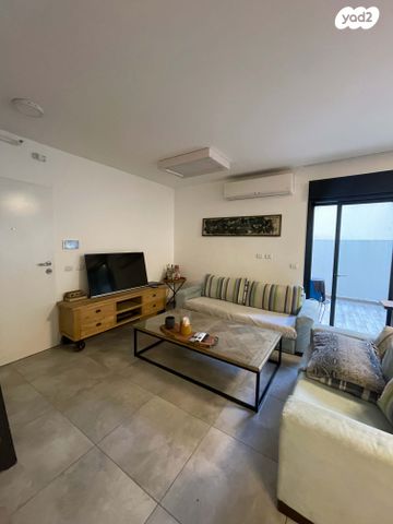 דירת גן, זמנהוף, הצפון הישן - דרום, תל אביב יפו