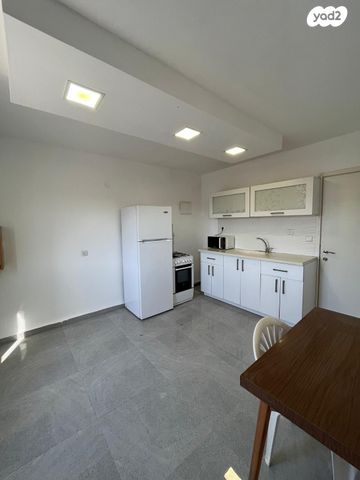 דירה, שדרות ורבורג, קרית שמואל, חיפה