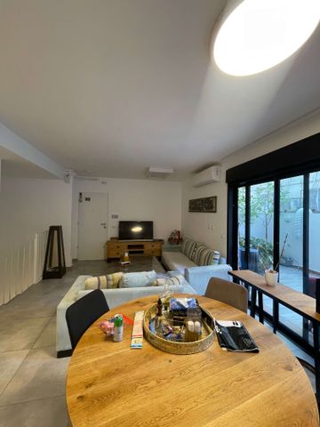 דירת גן, זמנהוף, הצפון הישן - דרום, תל אביב יפו