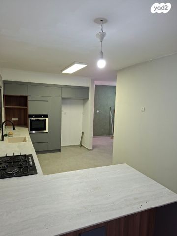 דירת גן, מזכרת בתיה