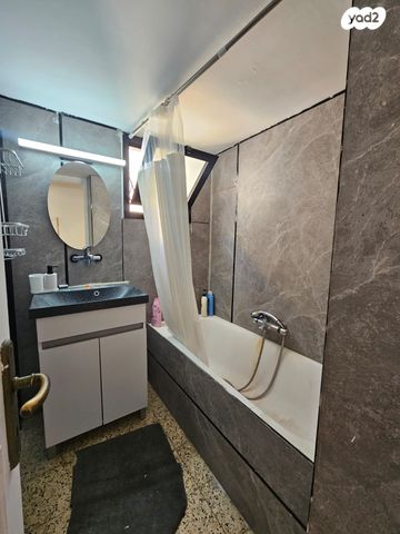 דירה, ההגנה 28, מוצקין הותיקה, קרית מוצקין