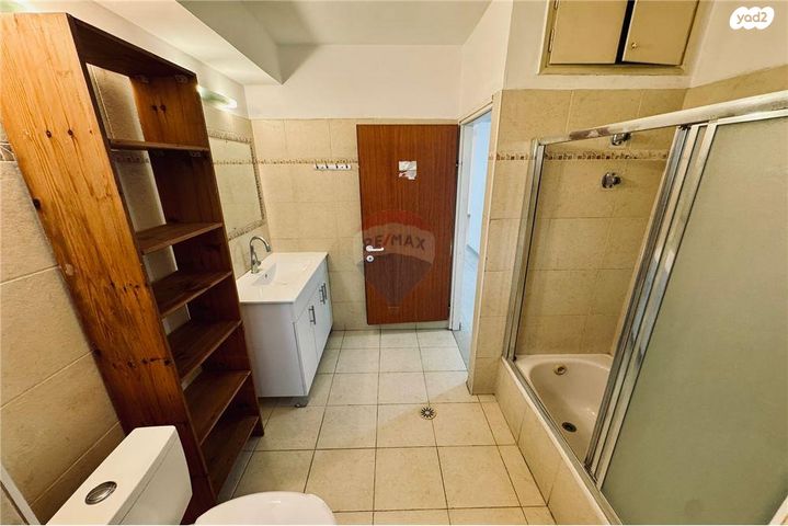 דירה, הל"ה, הל"ה, גבעתיים