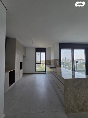 דירה, קרית ויצמן, רעננה