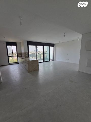 דירה, קרית ויצמן, רעננה