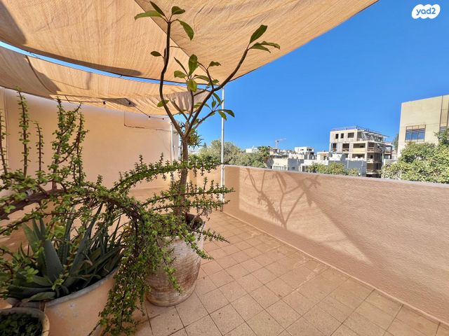 שדרות נורדאו 62