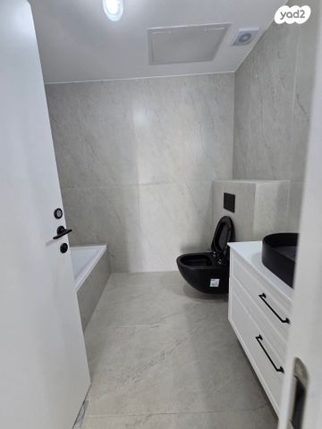 דירה, קרית ויצמן, רעננה