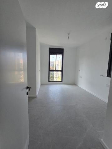 דירה, קרית ויצמן, רעננה