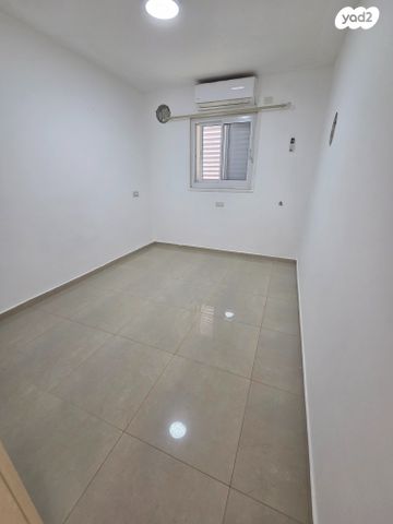 דירת גן, דוד אלעזר, פאר, טבריה