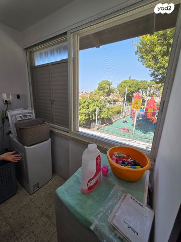 דירה, רש"י, שלמה, חדרה