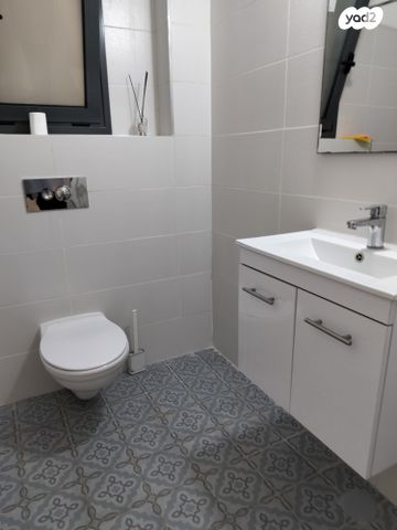 דירה, גבעת טל, אלפי מנשה