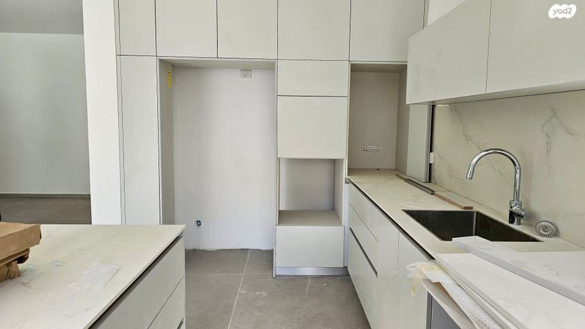 דירה, הדר, רמת השרון