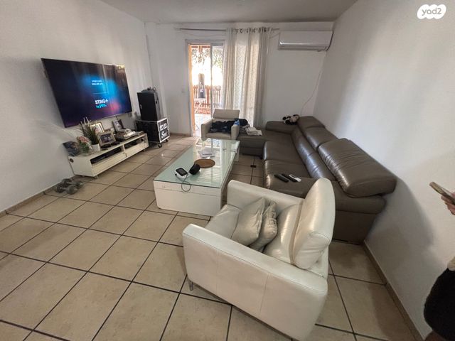 דירת גן, עין נטפים, המעיינות, שחמון, רובע 8, אילת