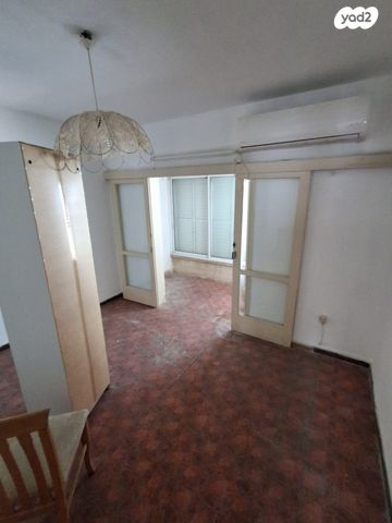 דירה, רבי עקיבא 10, רסקו ב', חולון