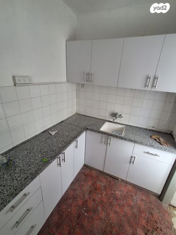 דירה, רבי עקיבא 10, רסקו ב', חולון