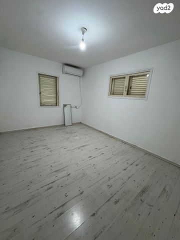 דירה, לוי אשכול, רעננה