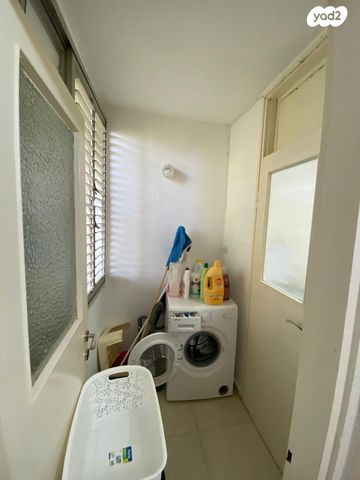 דירה, בן גוריון, קרית אתא