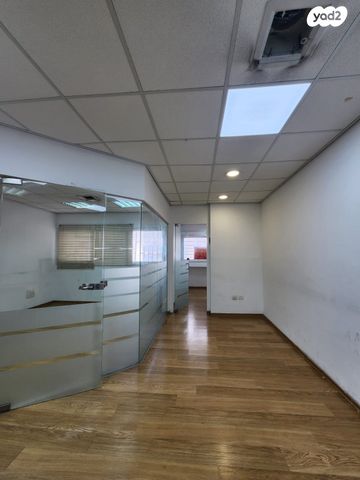 משרדים, כפר סבא