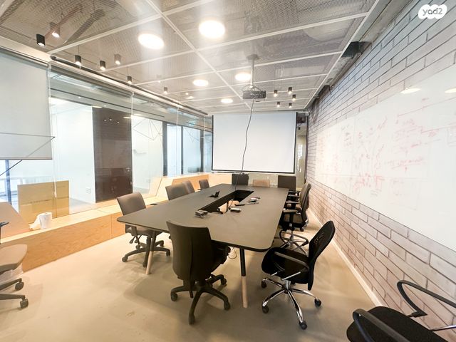 משרדים, דרך זאב ז'בוטינסקי 2, שכונת הראשונים, רמת גן