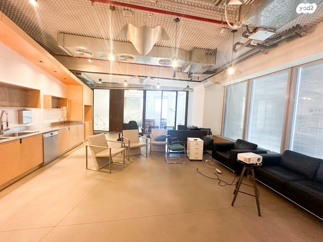 דרך זאב ז'בוטינסקי 2