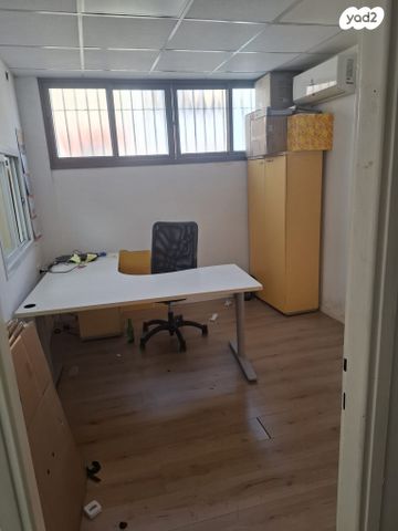 משרדים, המלאכה, אזור תעשיה יהלום, אור יהודה