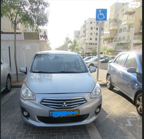 מודעת רכב מיצובישי אטראז'