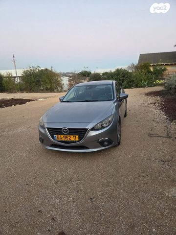 מאזדה 3