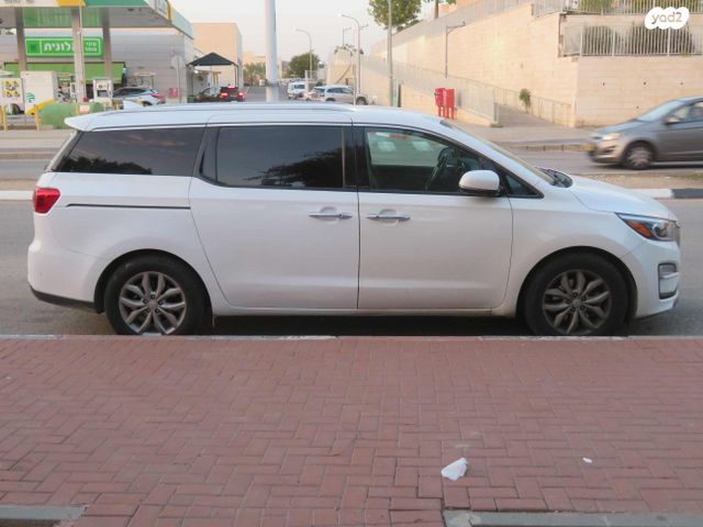 מודעת רכב קיה קרניבל