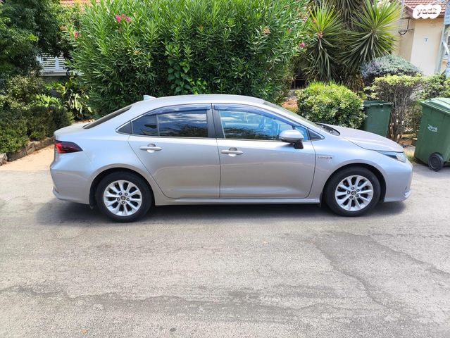 מודעת רכב טויוטה קורולה