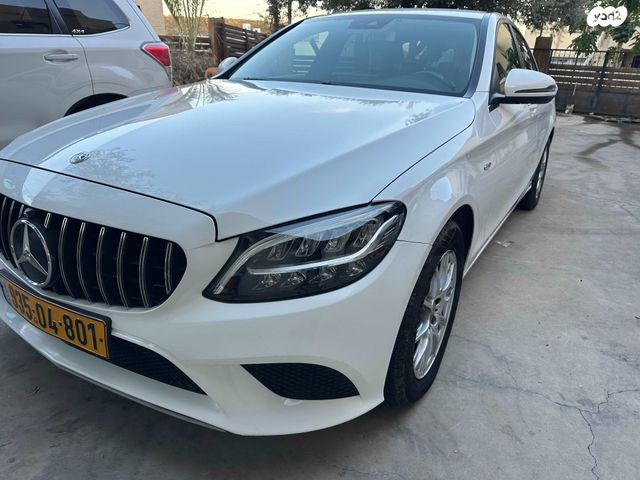 מודעת רכב מרצדס-בנץ C-class