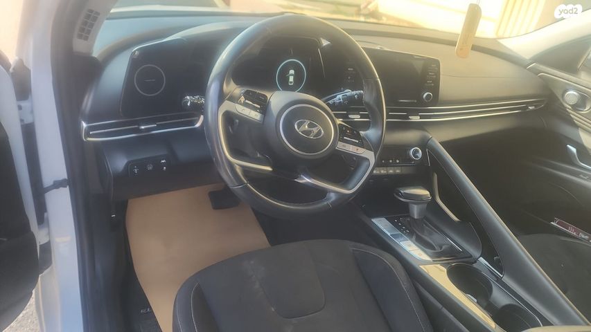 יונדאי אלנטרה