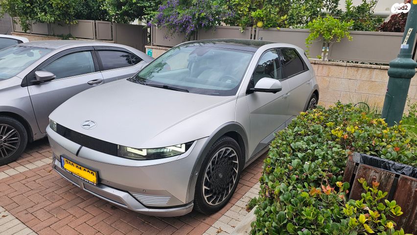 יונדאי איוניק 5