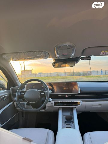 יונדאי איוניק 6