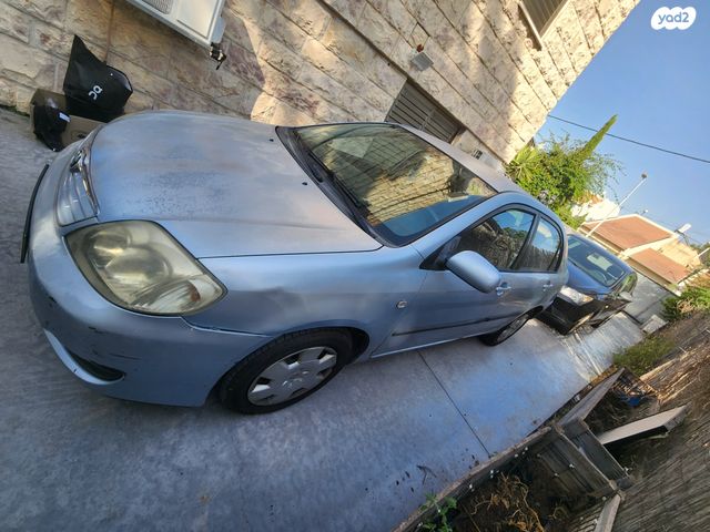 טויוטה קורולה