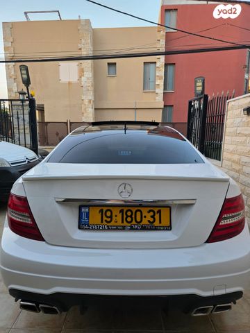 מודעת רכב מרצדס-בנץ C-class