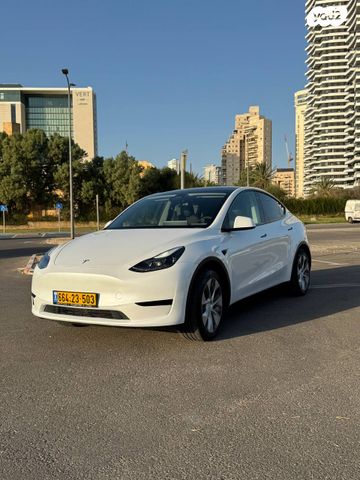 מודעת רכב טסלה מודל Y