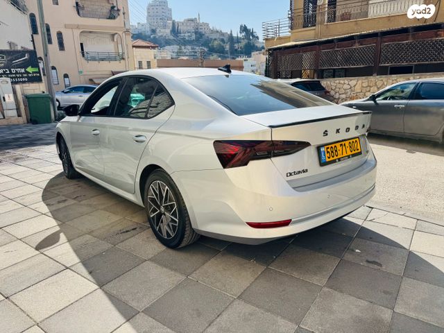 סקודה אוקטביה
