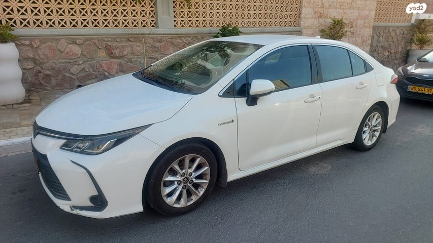 טויוטה קורולה