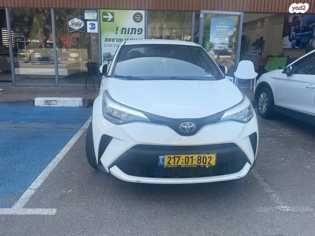 מודעת רכב טויוטה C-HR
