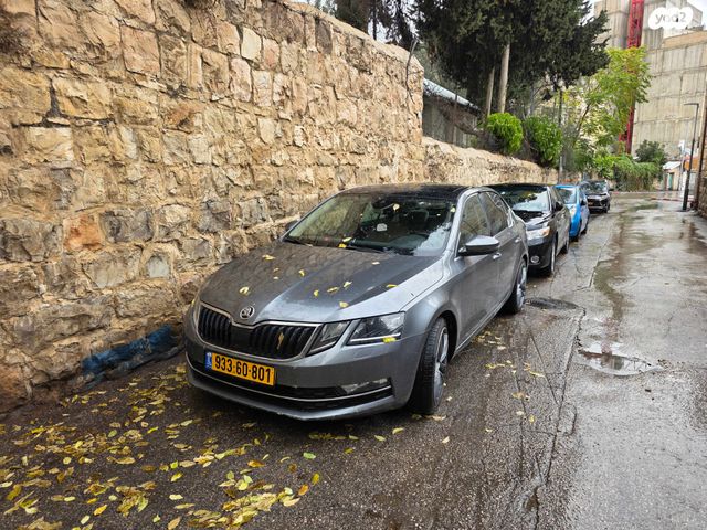 סקודה אוקטביה